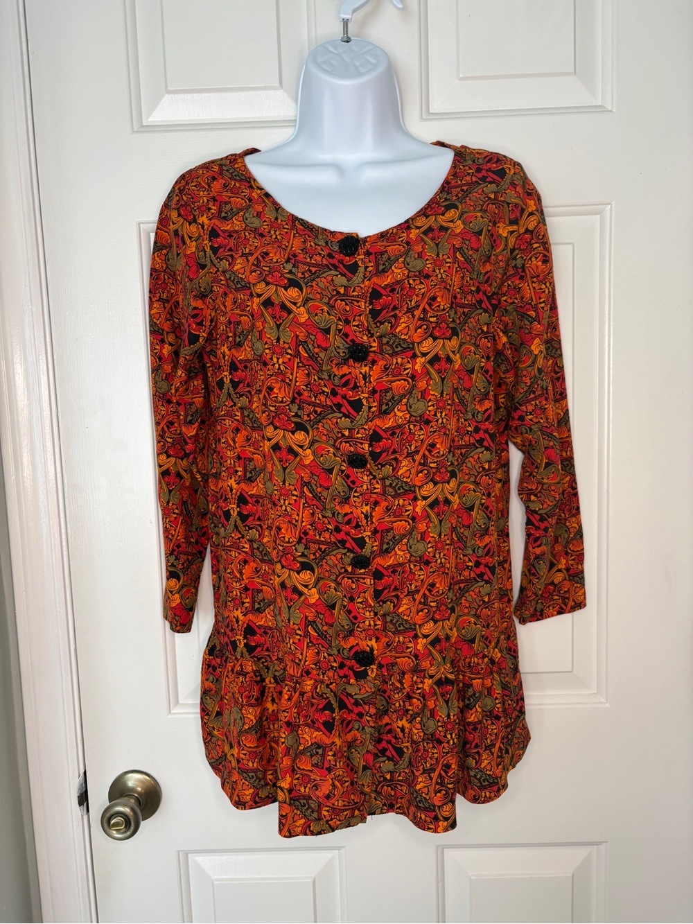 3/4 Sleeve Floral Paisley Tunic in Red-Orange
